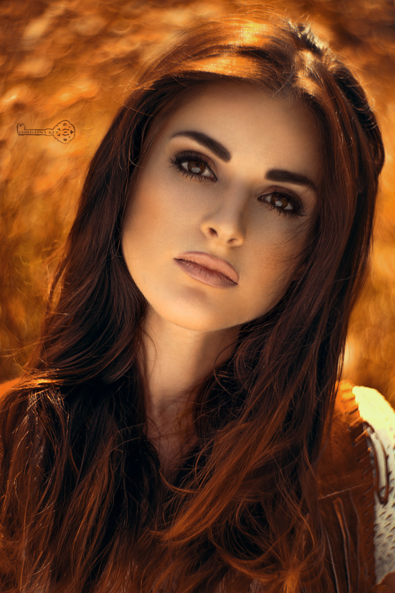 swirly-bokeh-example-portrait-christina-key